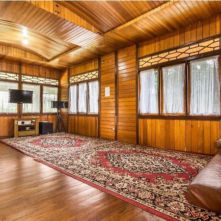 Villa Anjung Balak Cisarua Luaran gambar