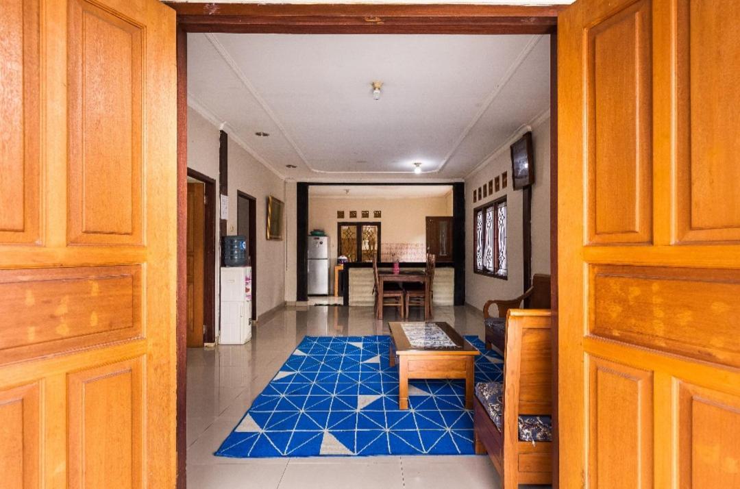 Villa Anjung Balak Cisarua Luaran gambar