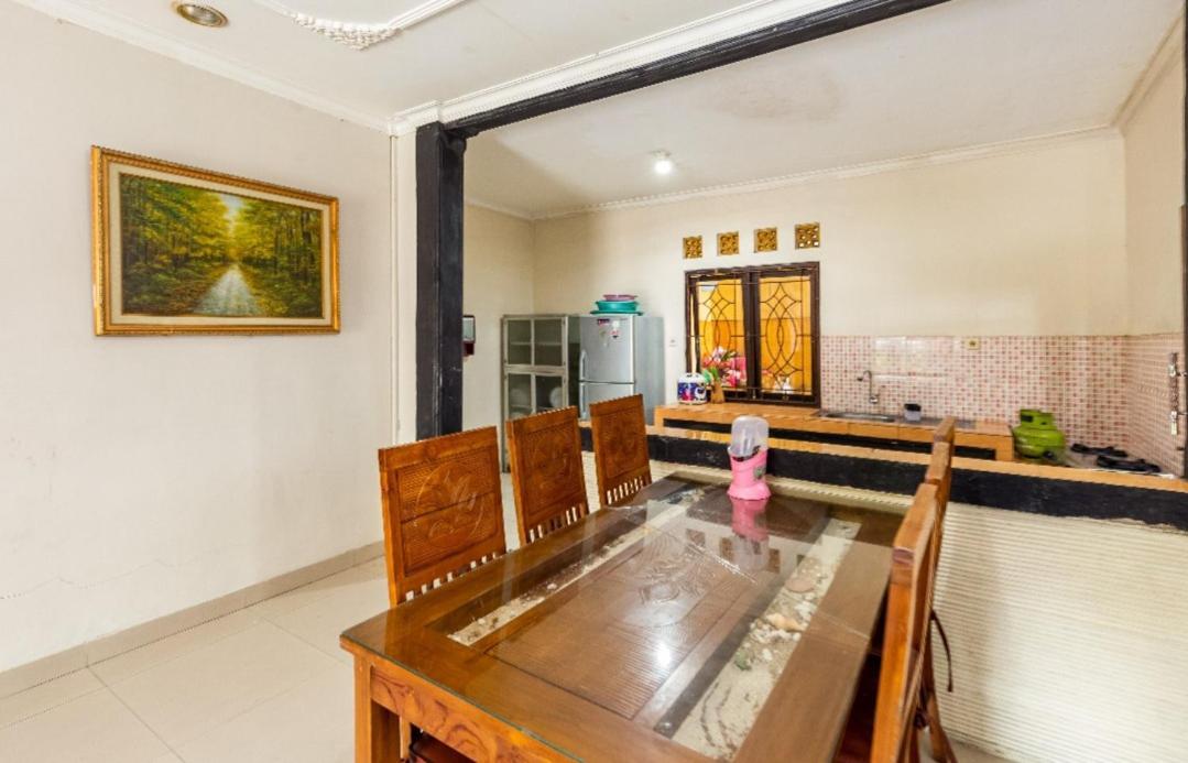 Villa Anjung Balak Cisarua Luaran gambar